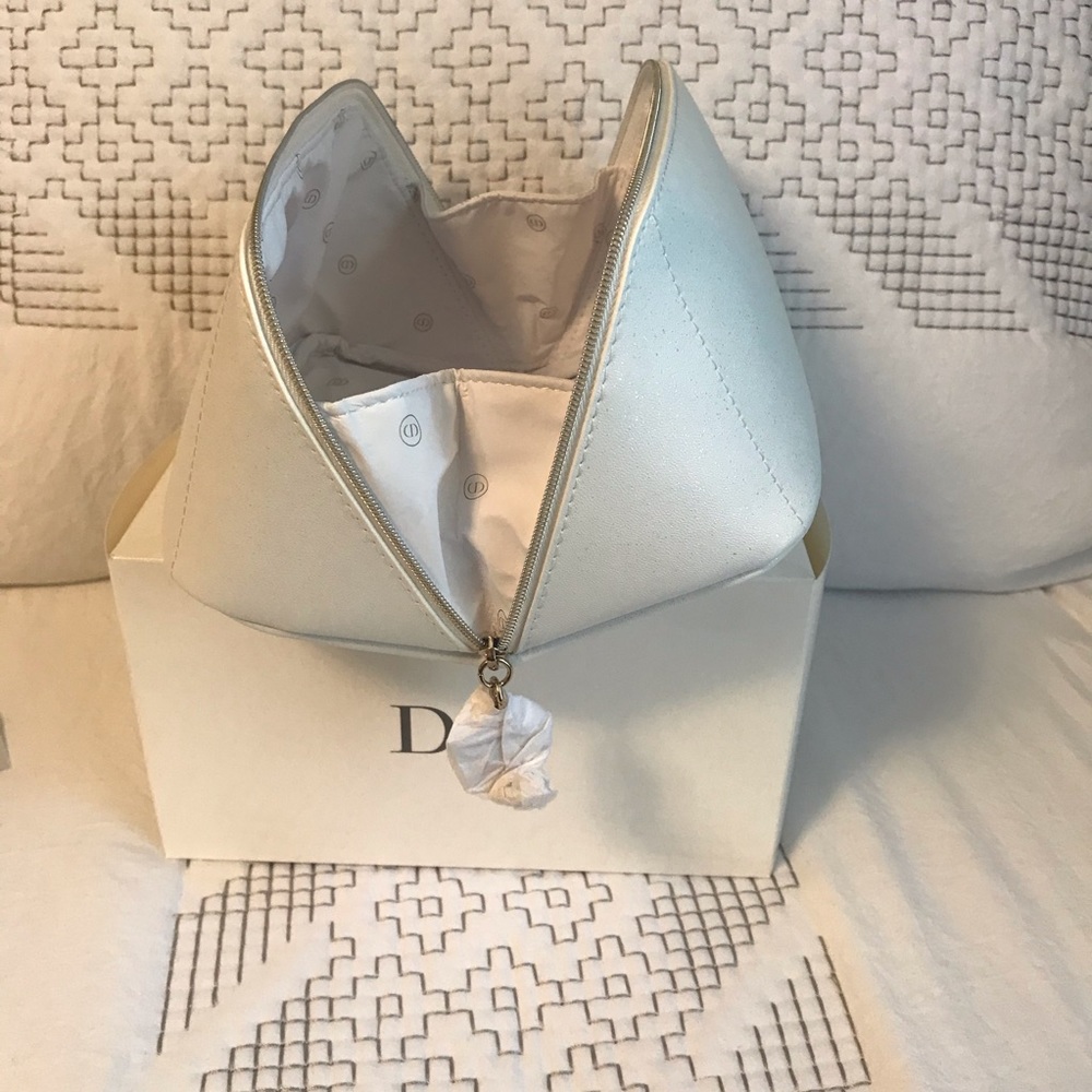 Dior Pouch - Picture 10 of 10